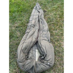 Army Extreme Cold Weather Sleeping Bag Poly/Down 8465-01-033-8057 NEW NO BAG